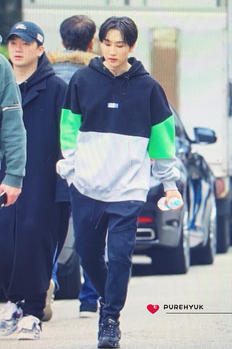 純_PureHyuk tweet media