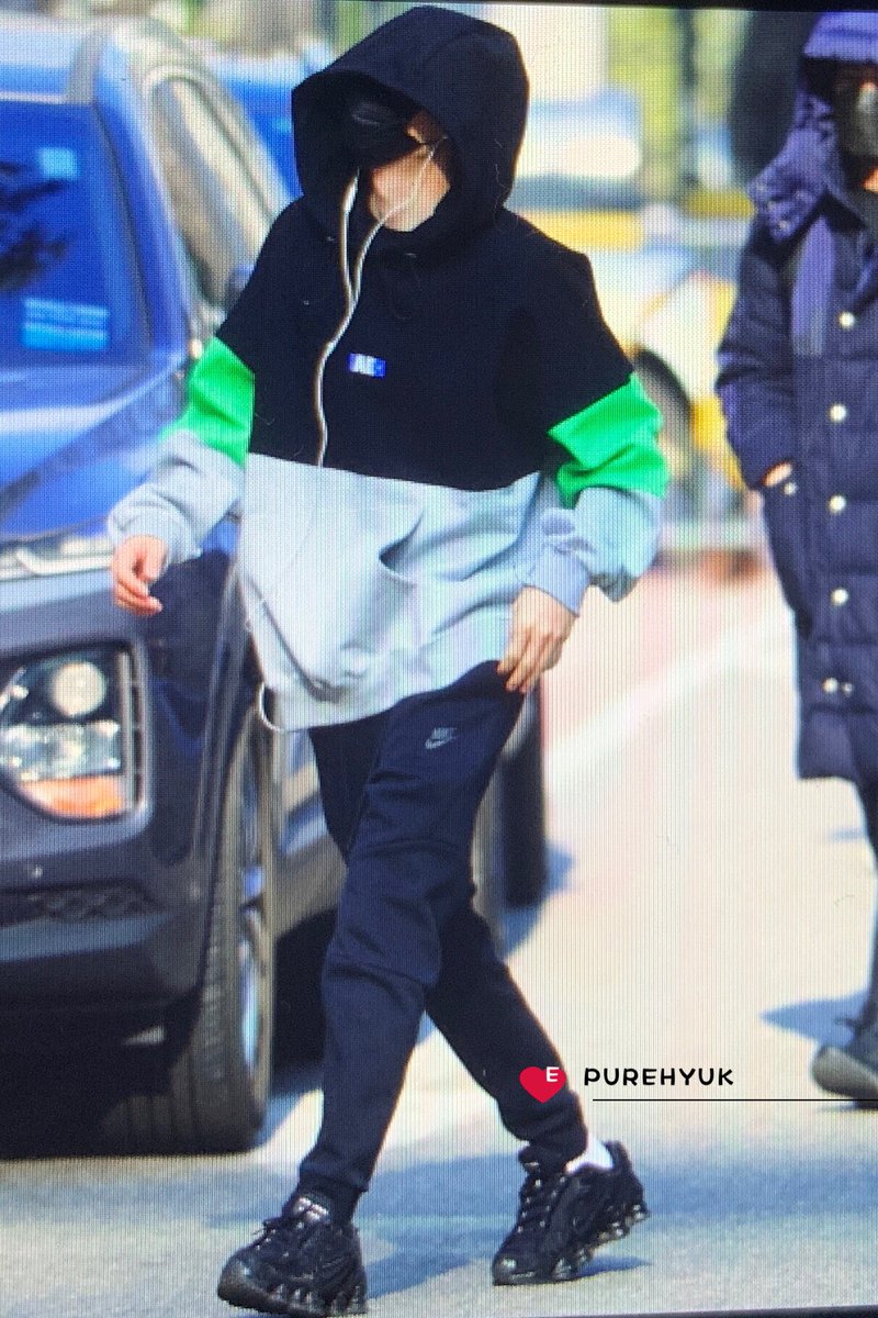 純_PureHyuk tweet media