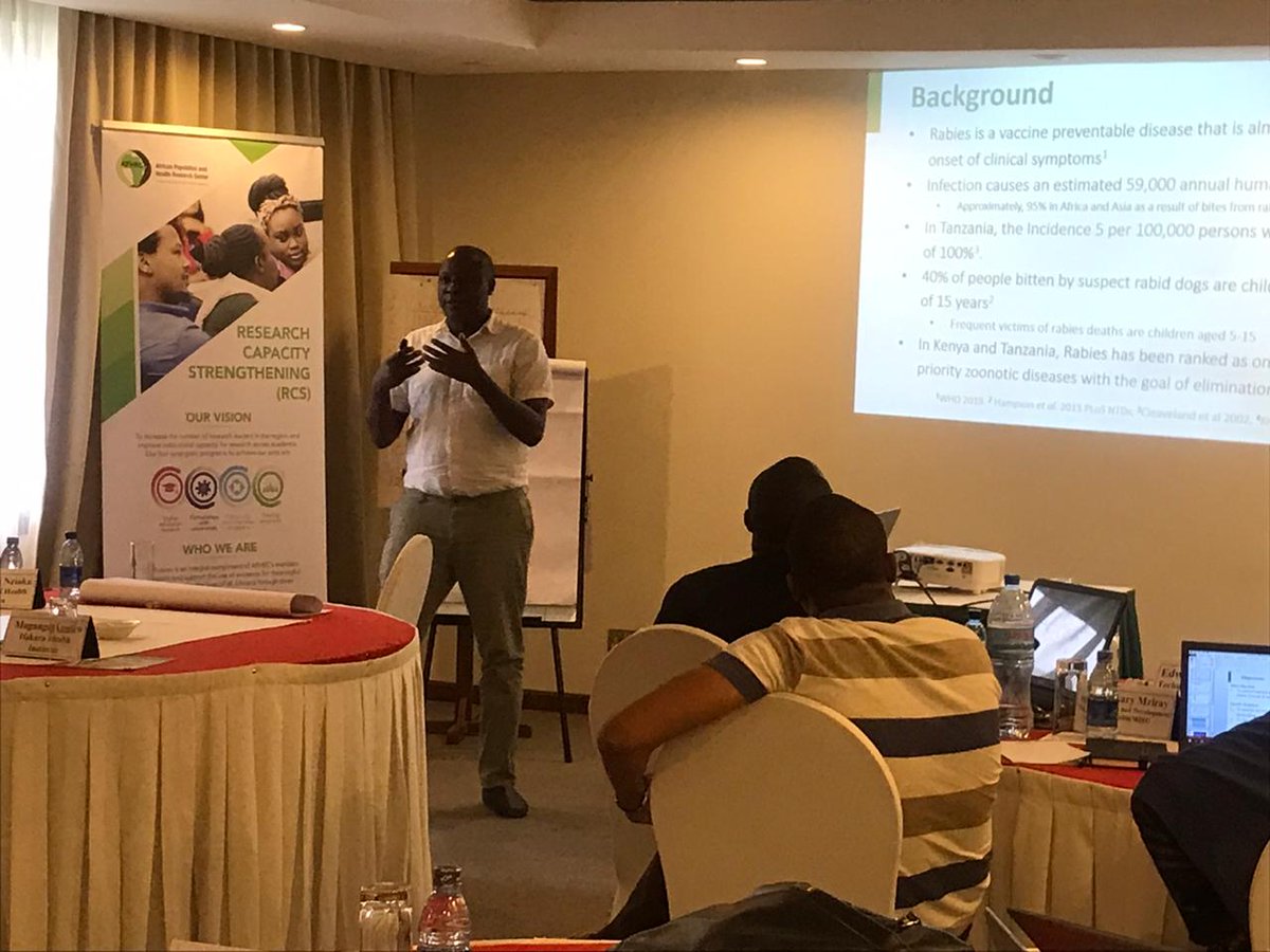 Pointing out on the burden of rabies. Thanks @aphrc for a workshop on implementation research! @ifakarahealth @rabidbites #zeroby30 @RabiesFreeTZA @RabiesFreeKenya