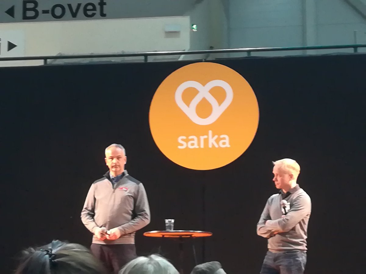 Nigel Cook esittäytyy jo aamupäivän tietoiskussa #lameness 23%:lla lehmistä ongelmana #sarkamessut #jalaka #umpi #ETKO #SavoniaAMK