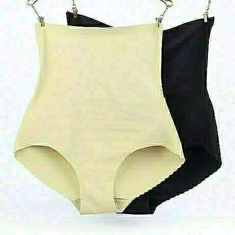 MissYeAnCaH's tweet photo. Big butty + flat tommy is achievable wit dis butt enhancer/buttpad. No go kill yaself dey look 4 money 4 surgery o!
Here is an affordable solution.

₦3000

Available in black &amp; cream colors in S, M &amp; L
07033734553 or DM
Payment b4 delivery
#kristeenarevolution
#buttpad https://t.co/qj5HQPQZRD