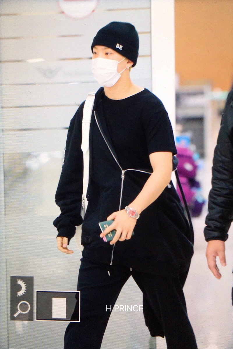 H_PRINCE_KSY's tweet photo. 200131 ICN
#세븐틴 #SEVENTEEN 
#호시 #hoshi #권순영 https://t.co/R9lngZ4jnm
