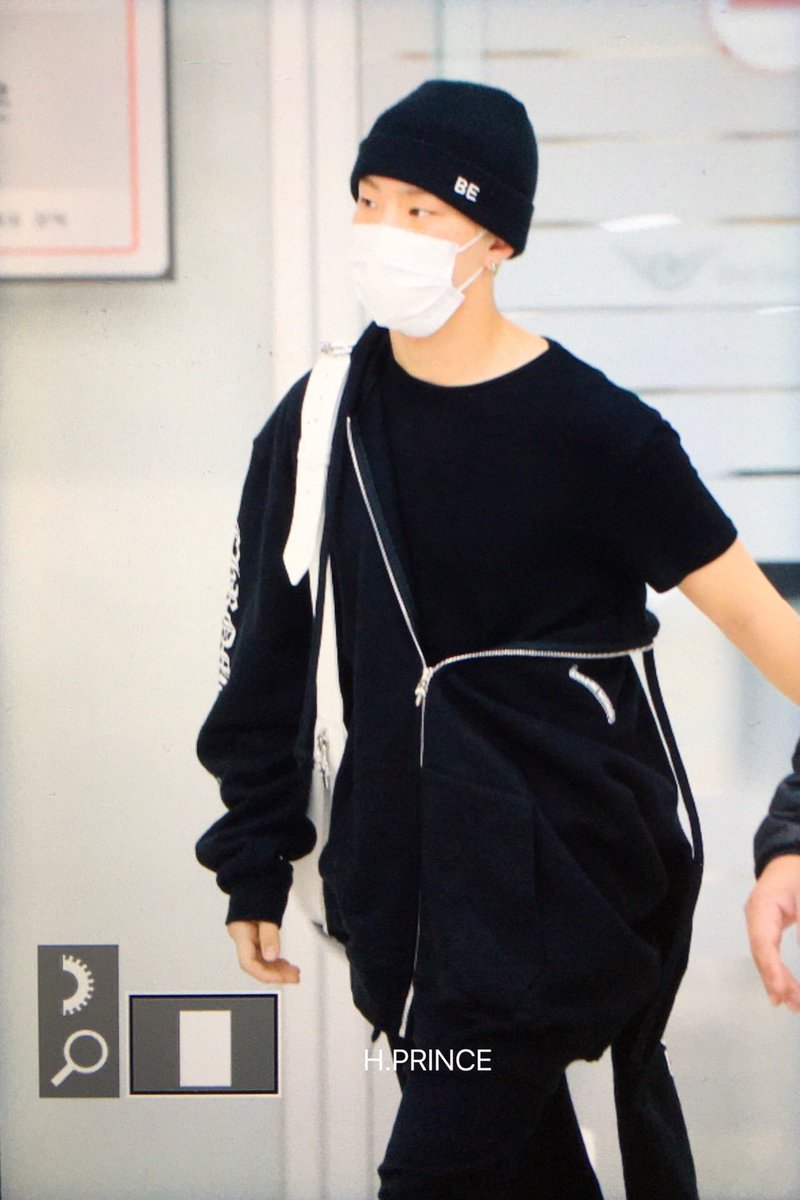 H_PRINCE_KSY's tweet photo. 200131 ICN
#세븐틴 #SEVENTEEN 
#호시 #hoshi #권순영 https://t.co/R9lngZ4jnm
