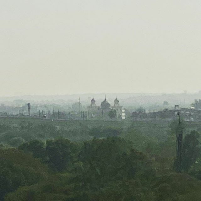 Oinx_roy's tweet photo. #delhidiary #architecturephotography #architecture #haze #viewoutofthewindow https://t.co/g5gtWfa8EP https://t.co/jQtQmwkmJO