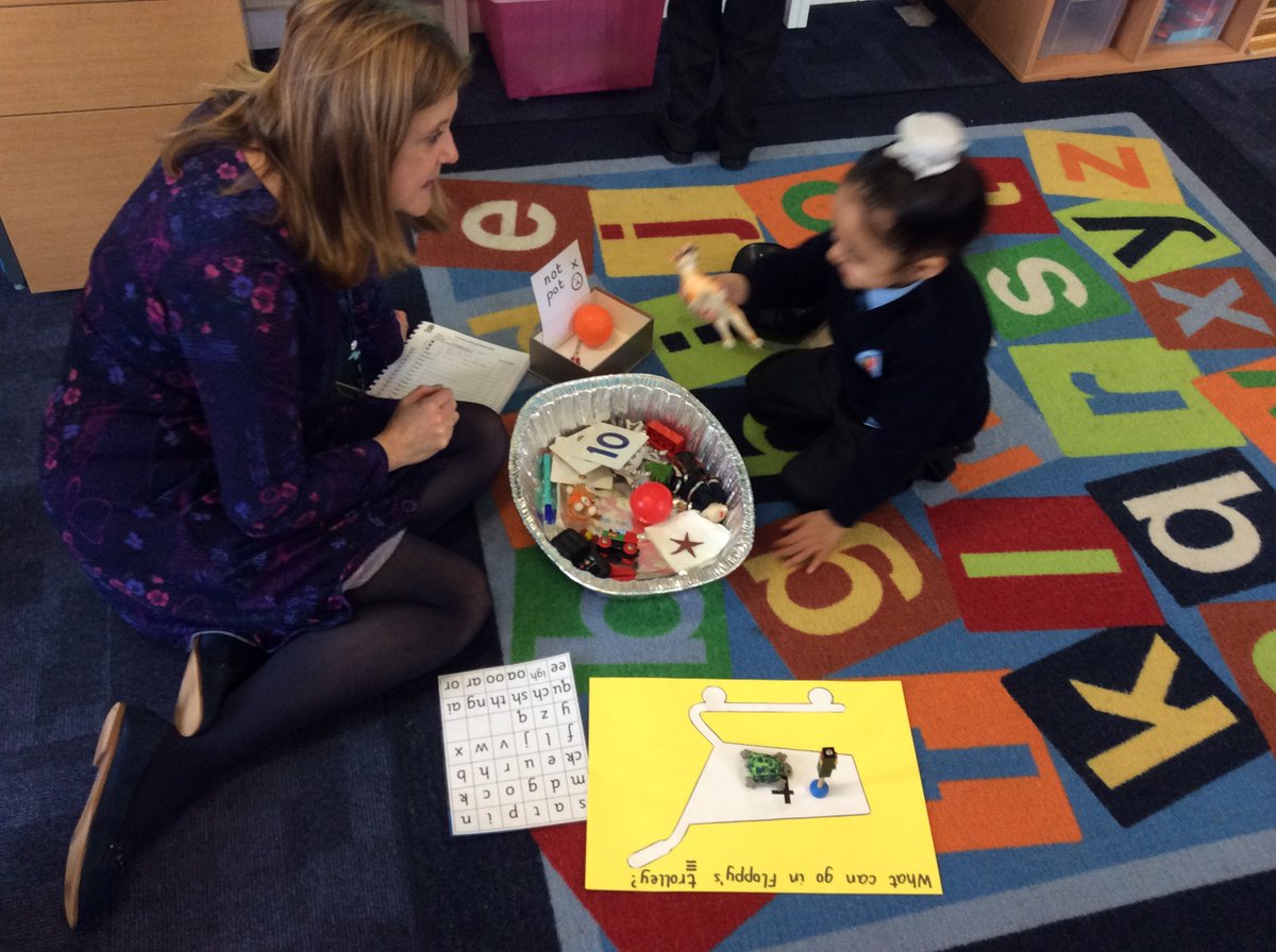bcslimitlessle1's tweet photo. Phonics is alive and well in Transition! @TeachPrimary @readingagency @OpenUni_RfP @clpe1 #thepowerofreading #thepoweroflearning #readingforpleasure #markmaking #learningtogether #learningforlife #learningisfun #tesISAaward #shortlisted #prepschooloftheyear #choiceandchallenge https://t.co/PK5Kqnw5lw