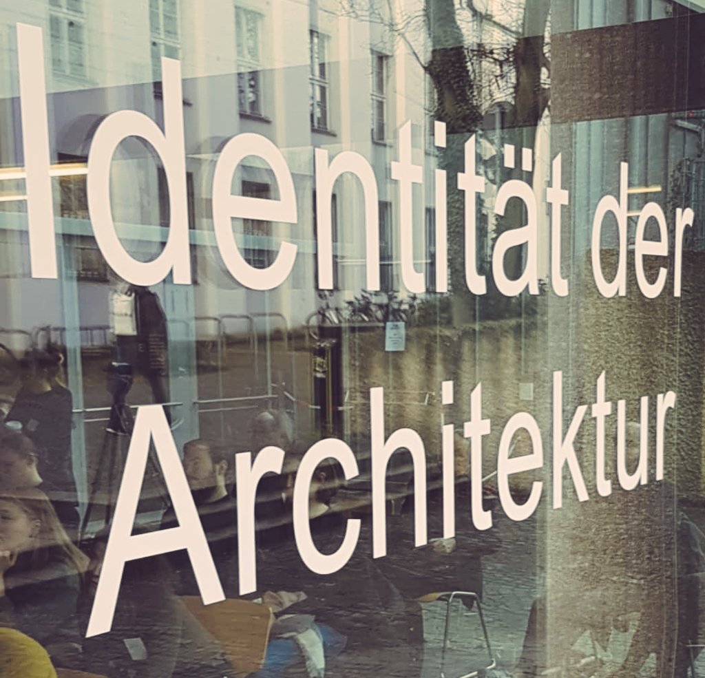 Uzivatel Rwth chen Na Twitteru Heute Findet Der Zweite Der Ausstellung Identitat Der Architektur Im Reiff Museum Der Rwth Statt T Co Auqkfc9gbu Architektur T Co Oqpouoil2k