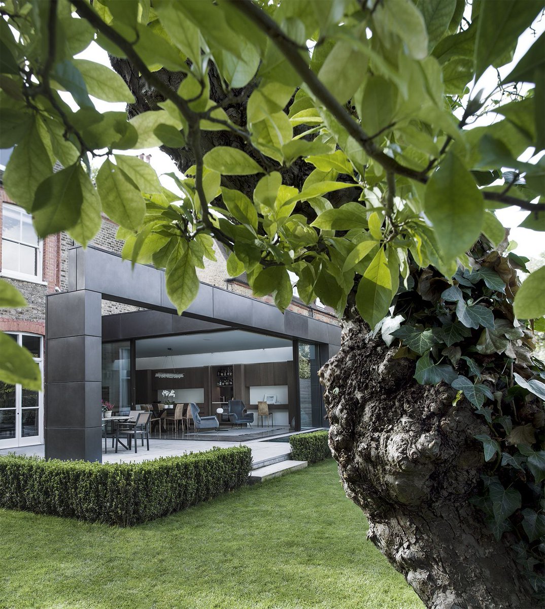 Gregory Phillips tweet media