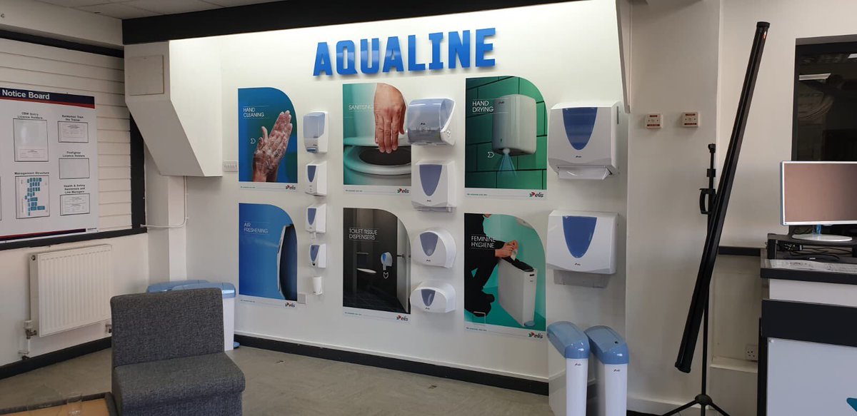 CJSignsLtd's tweet image. A different type of job for Elis, with flat cut acrylic stand off lettering and #digitallyprinted wall graphics. 

@rolanddguk #wallgraphics #lettering #elis #sheffield #sheffieldbusiness