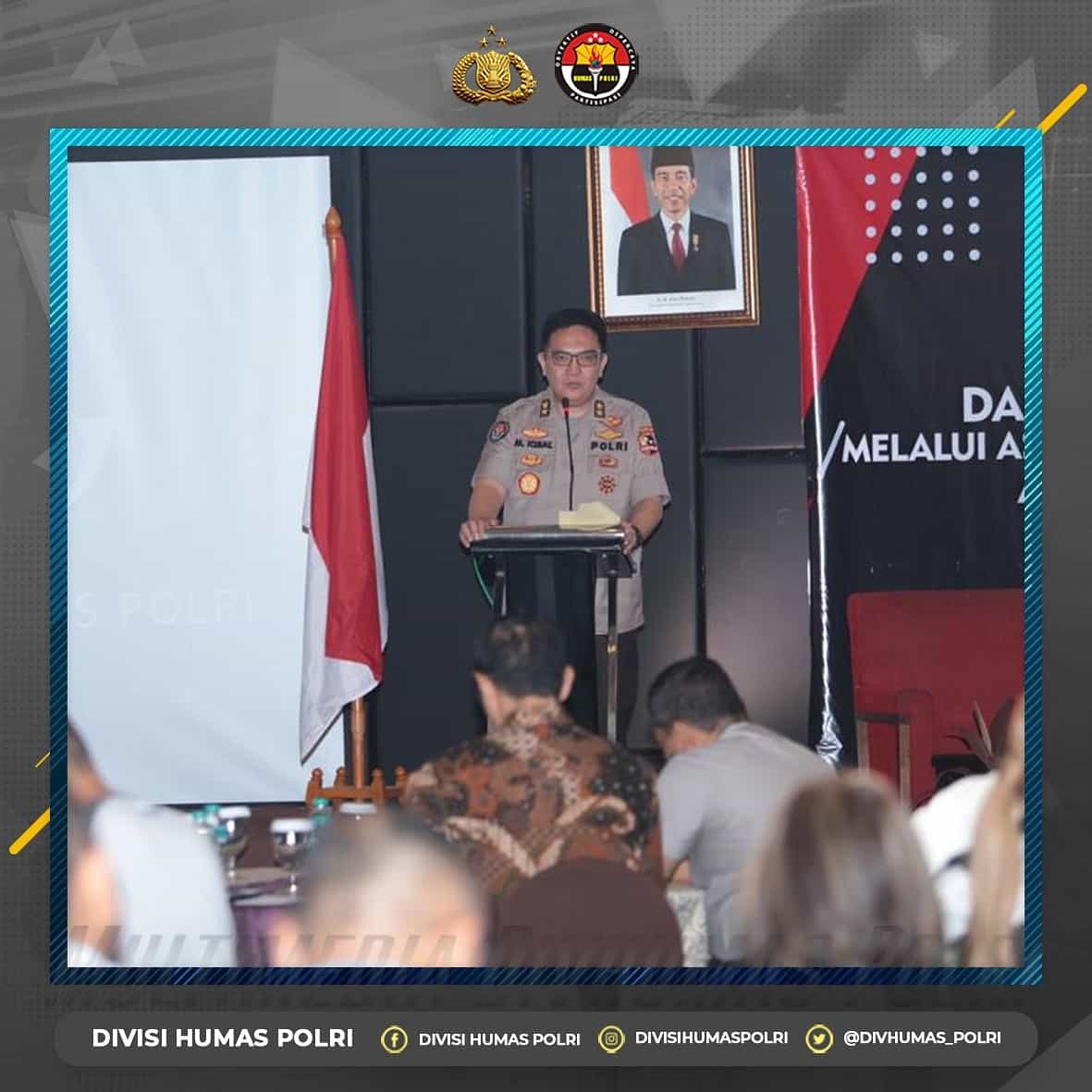 Divisi Humas Polri menggelar Workshop dengan mengusung tema "Sosialisasi SOP Polri dan Tim Asistensi Dalam Menjaga Citra Polri Pada Tayangan Media Televisi"
#1Persepsi1Tujuan