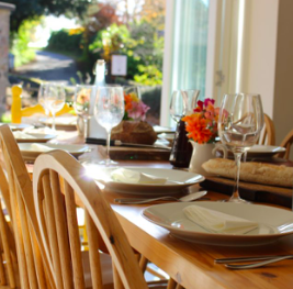 Escape winter with family and friends
Stay in one of Mill House’s five luxury bedrooms and
enjoy delicious home-baked cake and scones fresh from the oven 🍰 

Book your retreat today:
monzieestate.com/holidays/mill-…

#FridayFeeling #goodfood #traveltribe #ScotlandIsNow
#nature <a href="/Scotland/">Brand Scotland 🏴󠁧󠁢󠁳󠁣󠁴󠁿</a>