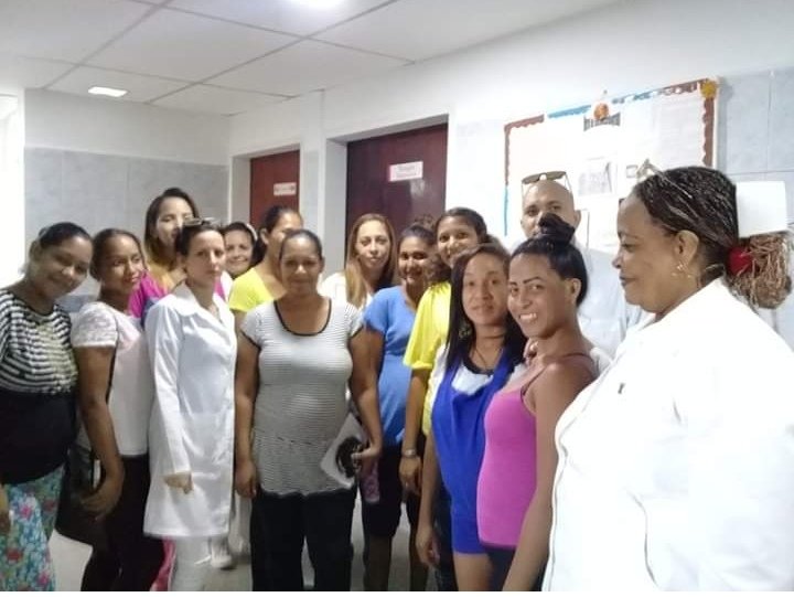 AcunaTahimi's tweet photo. Desde @cubacooperaVEBO
🇨🇺 🇨🇺🇨🇺 Atención integral a las embarazadas desde el CDI CASTILLITO, aumentando la calidad de vida del pueblo venezolano!!! 🇨🇺🇨🇺🇨🇺
@CubacooperaVe https://t.co/nrfRebtt9r