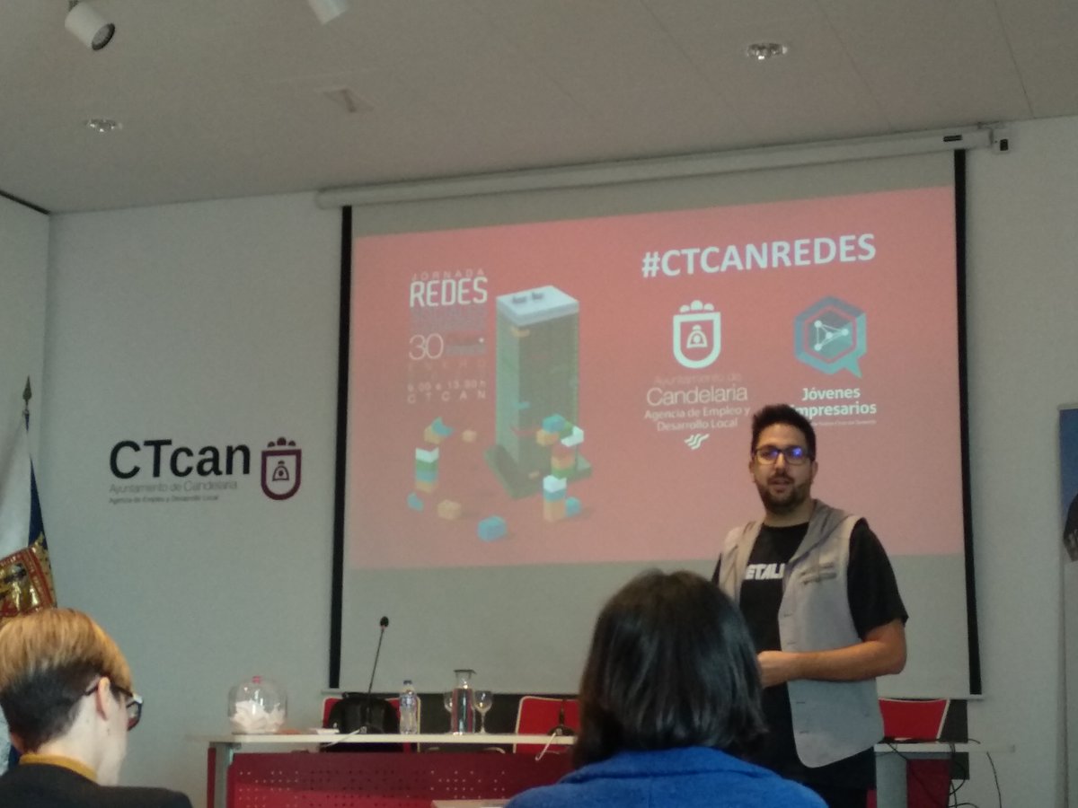 Comesacanarias's tweet photo. Gracias a @AytoCandelaria, @jetenerife, @jotaypunto, @airamabella por la Jornada #CTCanRedes sobre Redes Sociales en la Empresa impartidas ayer en el #CTCan.  Seguimos adaptándonos y mejorando gracias a estas iniciativas. https://t.co/SA7N4CAmkK