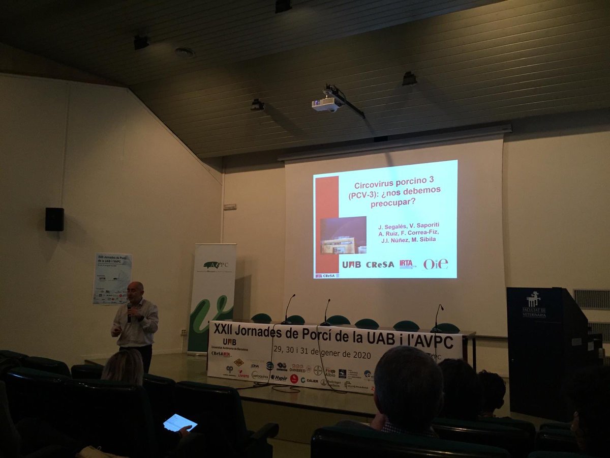 QuimSegales's tweet photo. Presentando los avances en #PCV3 realizados en @CReSA_r durante las Jornadas de Porcino de la @UABveterinaria y Associació de Veterinaris de Porcí de Catalunya https://t.co/J41lVY6jnt