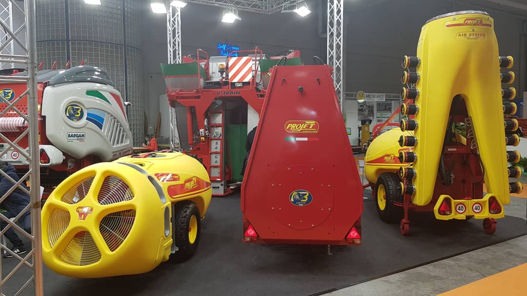 ProjetAgri's tweet photo. Welcome to Fieragricola Verona 2020! #bgroup #bargam #projet #agriculture #agricoltura #macchineagricole #agriculturalmachinery #fiera #exibition #fieragricola #verona #welcome #diserbo #boomsprayers #irrorazione #fansprayers #viticoltura #haymachinery #cultivation #stand https://t.co/x61gLD1TaF