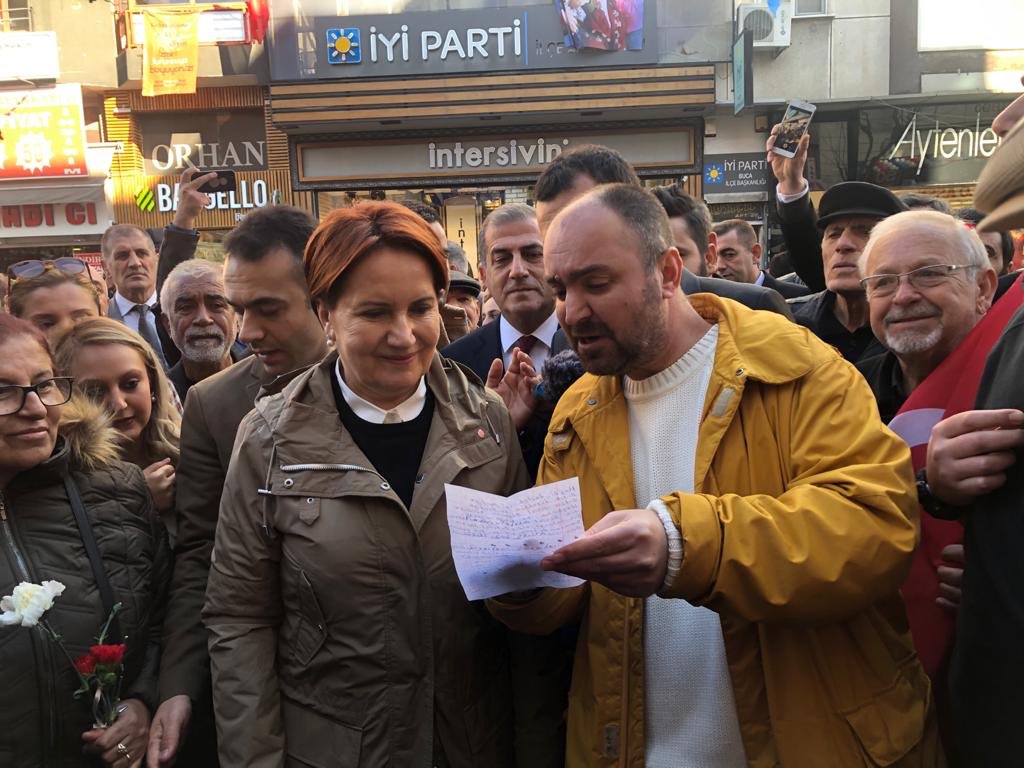 iyiparti35_'s tweet photo. İYİ Parti Genel Başkanımız Sn. @meral_aksener Hanımefendi,  #buca ilçemizde esnaf ziyaretlerinde bulundu. Üreten, üretmek isteyen vatandaşlarımızın sesi #milletinsesimecliste @iyiparti @MDervisogluTR @senolsunat @UmitDikbayir @MCemOzdemirTR @UGUR__POYRAZ @husmenkrkpnr https://t.co/QcZV52G2VM