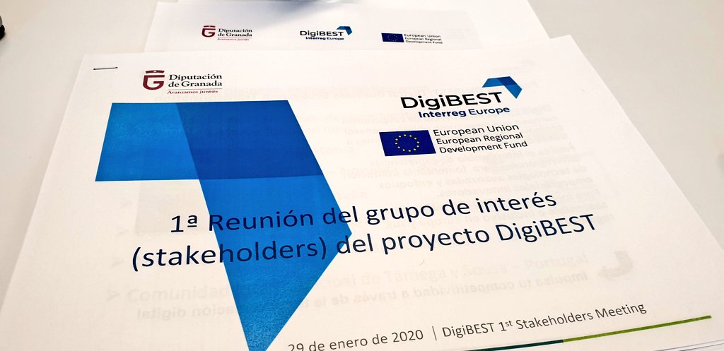 roberto_alv_oll's tweet photo. Reunión de trabajo para detectar y presentar el #DAFO de la  #TransformacionDigital de las #pymes de #Granada a través del proyecto #Europeo #DigiBest que lidera #diputación @dipgra 
Todos los principales #stakeholders provinciales presentes junto a #CamaraComercio @CCGranada https://t.co/dMbY2JcZQ4