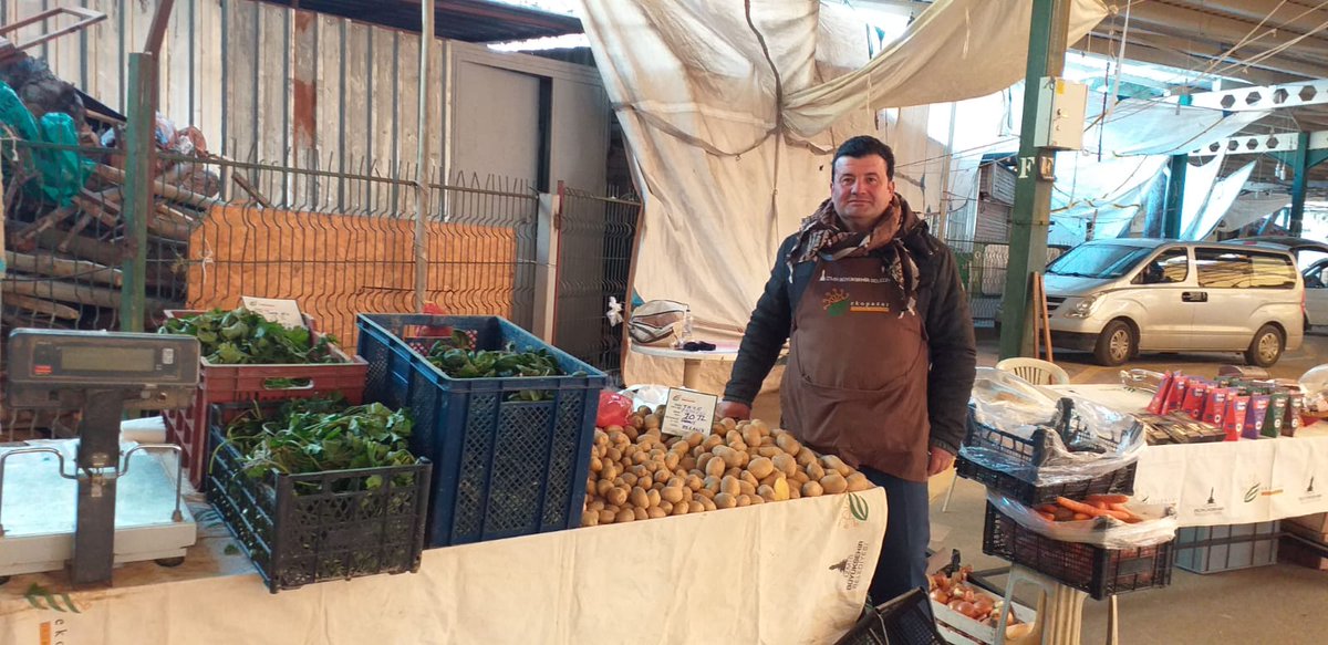 izmirtarim's tweet photo. #Ödemiş ten tadına doyulmaz #organik sarı patatesler :) #istanbul #organikpazar larında ve #bostanlıorganikpazar da 🥔🥔🥔 https://t.co/YC520CoQed