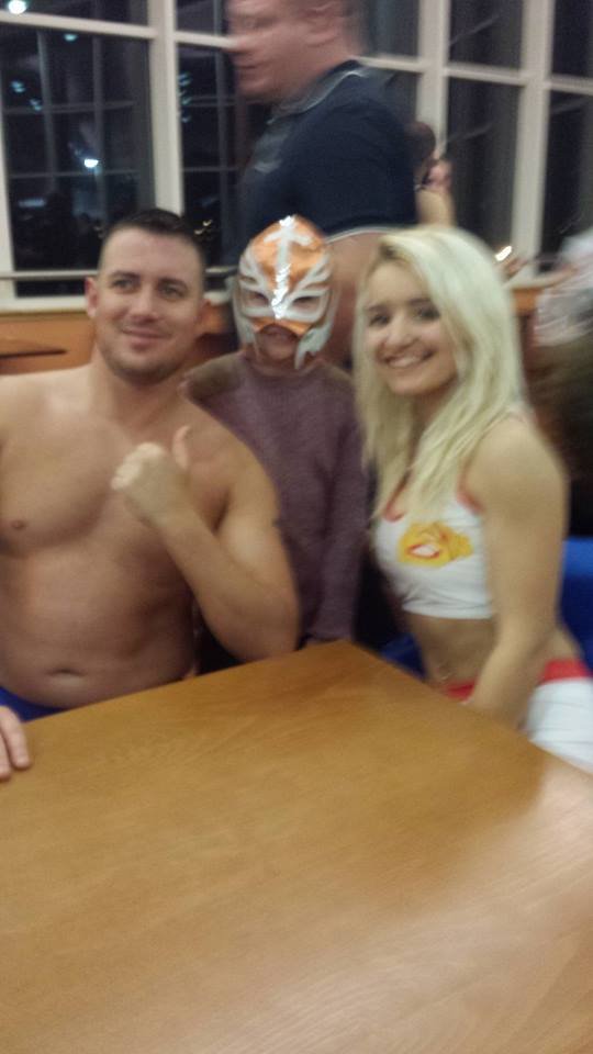 WWEFigsReview's tweet photo. 5 years ago today I met @XiaBrooksideWWE https://t.co/zqCT5sCzEx
