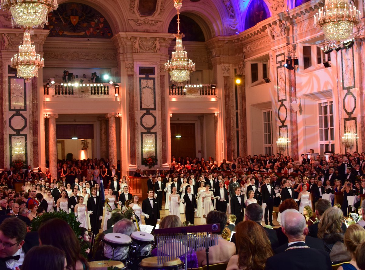 tuwien_ace's tweet photo. #TUBall 2020 at Hofburg Vienna: Probably the best opportunity of the year to meet current students, graduates, old friends and dear colleagues. Thanks to everyone who grooved with us in the CEC Lounge to the sound of the band Boston Heat!💃 🥂🕺 https://t.co/ZfBwkMY8w2