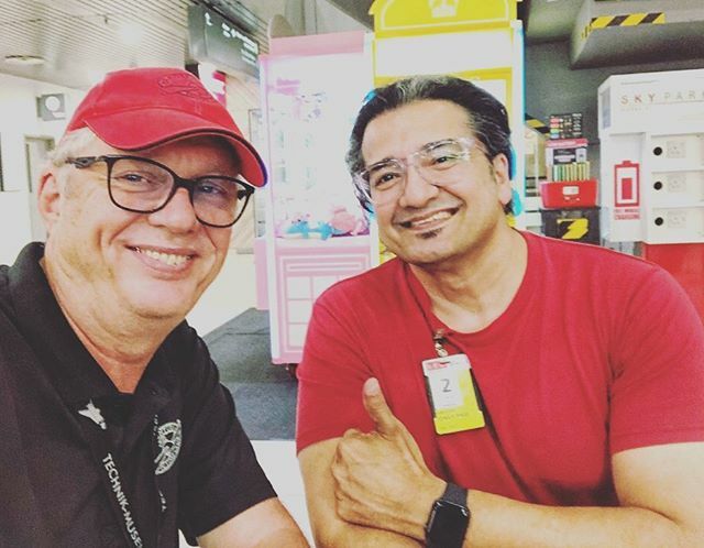efxcotraining's tweet photo. Spent some time with the owner of Air Adventure Flying Club and my flight instructor, @andreas_adv01 . Going thru post flight briefing. The primary and secondary effects of pitch, roll and yaw #AAFC #WMSA #aviation #flighttraining https://t.co/dxF1bXpBw3