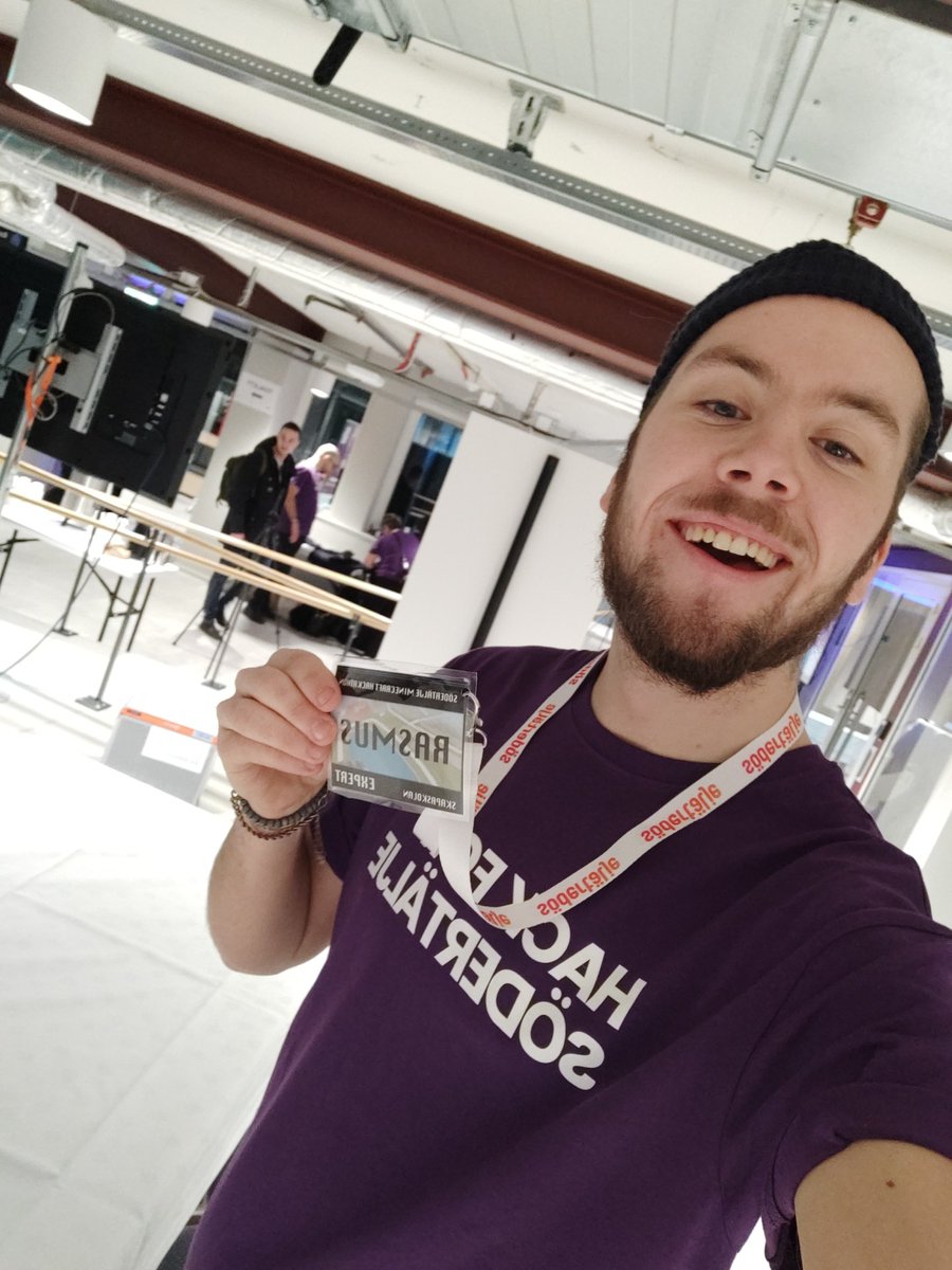 RasmusSundgren's tweet image. Fullt ös #minecrafthack