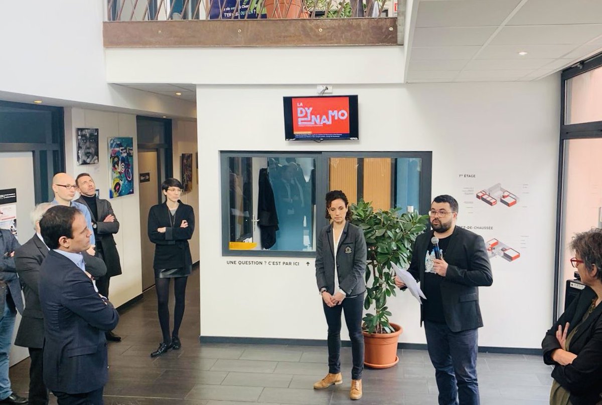 Visite de <a href="/DynamoChambery/">La Dynamo Chambery</a>, qui propose des activités numériques et créatives pour tous. Ces lieux sont indispensables pour que les citoyens puissent être accompagnés et formés. Ils créent également un lien social nouveau. #FabriqueNumerique