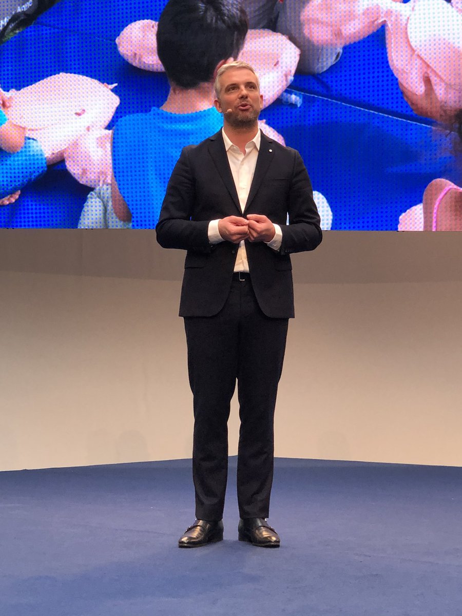 [#MaddyKeynote] La <a href="/CroixRouge/">Croix-Rouge fr</a> a crée un accélérateur d’innovation sociale qui s’appelle 21 via <a href="/JCCOMBE/">Jean-Christophe COMBE</a>

<a href="/jblefevre60/">Jean-Baptiste Lefevre</a> <a href="/tewoz/">Eric T.</a> <a href="/labordeolivier/">Olivier Laborde#CES2026 #Peace 🇫🇷🇪🇺🇺🇦</a> <a href="/kalydeoo/">Eric Gaubert</a> <a href="/3itcom/">Jla </a> <a href="/Nadia__Jacoby/">Nadia Jacoby ✨</a> <a href="/Nad_Alves/">Nadia Bahhar-Alves </a> <a href="/CHRISTINESOTO12/">CHRISTINE SOTO </a> <a href="/CathCervoni/">Catherine Cervoni</a> <a href="/mallys_/">Mallys </a> <a href="/DimitriHommel/">Dimitri Hommel</a> 
<a href="/HaroldSinnott/">Harold Sinnott #MWC26</a> <a href="/SpirosMargaris/">Spiros Margaris</a> <a href="/jbonnel/">Julien Bonnel 🌱🤖🛡️🌎🚀✨</a>