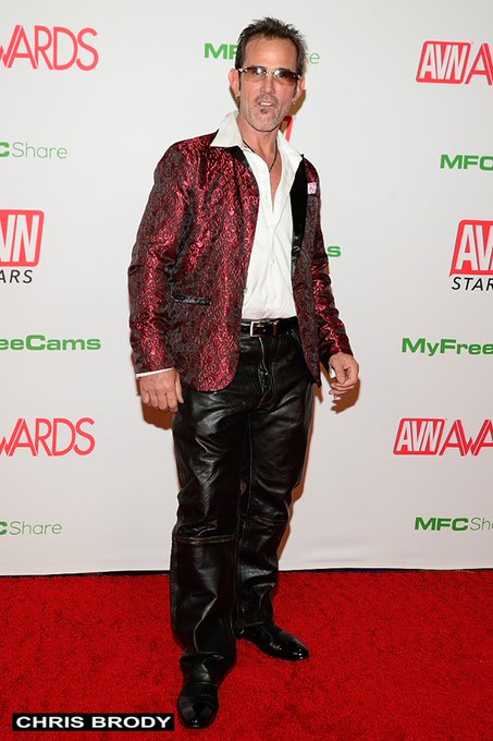 AVN Awards 2020 red carpet. Pics by Chris Brody. https://t.co/e0DLoAz5mK