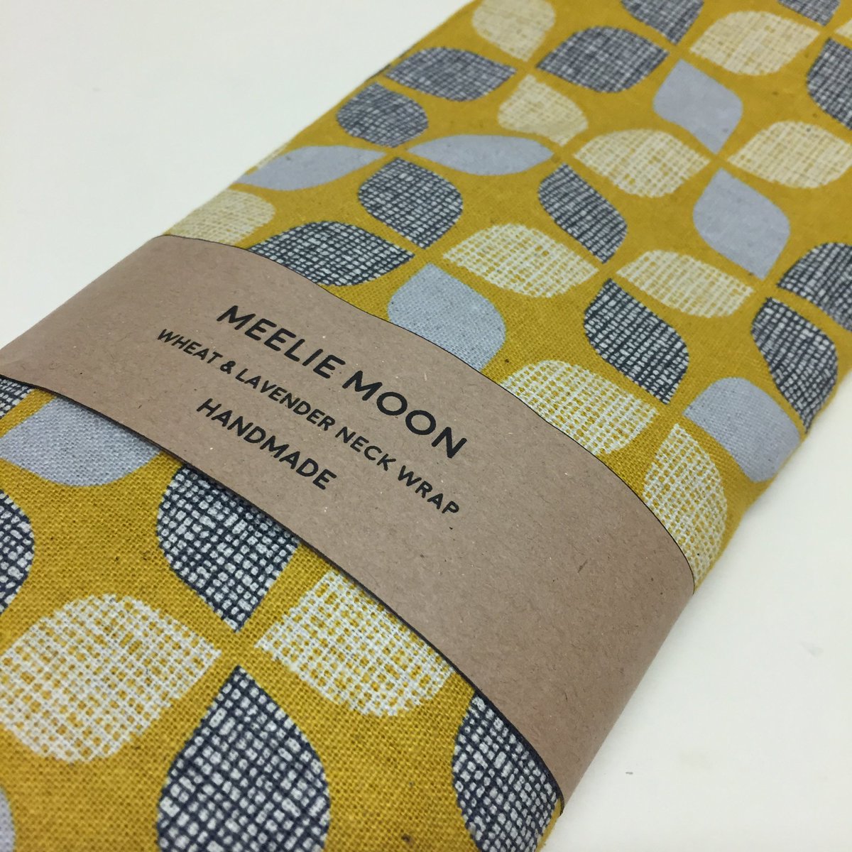 meeliemoon's tweet photo. Sore achy joints, muscle pain or sports injury? Why not try one of our reusable wheat bags or neck wraps? #https://etsy.me/2tdXlLK #wheatbag #warmth #heattherapy #heatpack #armoatherapy #eyepillow #staywarm #relax #wheatandlavender #naturalpainrelief #periodpain #endometriosis https://t.co/RKHyzNZmXF