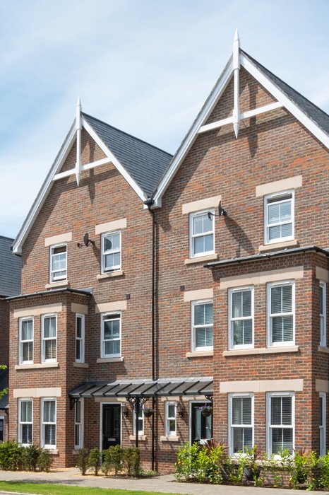 bimbricks's tweet image. Brick Award Winner, #croudacehome have built on the old Keymer Tile Site in Burgess Hill using #Freshfieldlane #Firstquality.  Locally sourced, this multi-coloured stock #brick, is in keeping with the surrounding area and offers a quality product with #sustainable credentials.