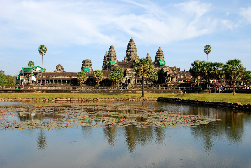 DunyaninRenkler's tweet image. “Gülümseyen insanlar ülkesi” olan Kamboçya&apos;nın halkı; tropikal ormanları, Mekong Irmağı ve Tonle Sap Gölü etrafında hayatlarını şekillendirmiş ve böylelikle kendilerine has bir gündelik hayat edinmişler. Keyifli Kamboçya gezimizin detayları için ➡️bit.ly/36PwYK4 #seyahat