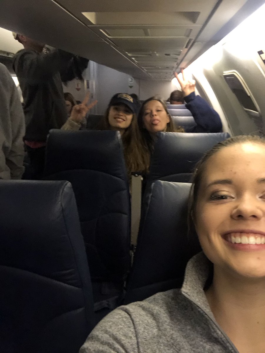 thetaralynch's tweet photo. 5:30 AM: Iowa Caucus bound with @GiuliaVLopez and @horbacewicz! Grateful and excited to represent @ICJournalism @IthacaCollege @ICParkSchool with @CNN! @JamesRada https://t.co/HXjfdlAdho