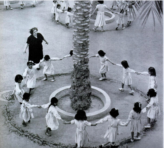GeraldPower9's tweet photo. Girls dancing at a school in #Bahrain. From "Life" magazine 1952. https://t.co/lXB4Cmyuh0