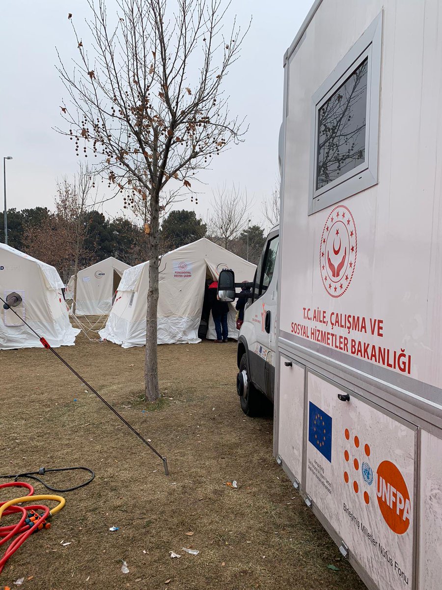 echo_Europe's tweet photo. Our thoughts are with those affected by the recent earthquake in #Turkey. 

The EU-funded @ailevecalisma mobile social services have now been extended to the hardest hit areas where they help identify the needs of the population and provide psychosocial support. https://t.co/9Hh1HZxkPB