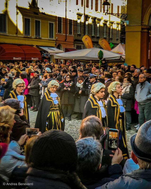bengodi's tweet photo. #sangeminianomodena è il giorno della festa.. #ShotWithHalide #enlightquickshot #olloclip #enlightapp #vsco #lightroommobile #igersmodena #modenaterradisapori #modenaterradimotori #modena_dintorni #ferraripavarottiland #motorvalley #iphonography #iphone … https://t.co/pTlqspuMS3 https://t.co/hn8HiVwigF