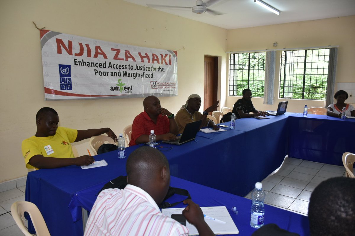 ManyattaYouth_m's tweet photo. Meeting supported by UNDP
#CoastalCSOsMeeting
#CSOsSecurity
#pwaningoweek
@AnikaTv_ke
@ManyattaYouth_m
@clergy_women https://t.co/ghu5L8Qo32