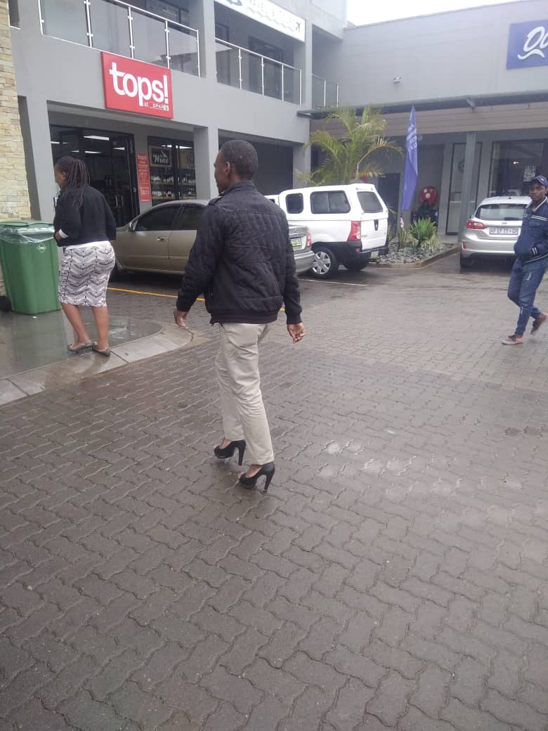 bonginkosindla1's tweet photo. Walk a mile in her shoes. if we truly understand gender messaged impact our lives we would be doing things differently.
#SWAGAA 
#GenderTransformation 
#DefyGenderStereotypes 
#Thefutureisforall 
#Boysforchange 
#GirlsEmpowermentProgram
#SWAGAAturns30
#30yearsofexistence https://t.co/o4498vOYmZ