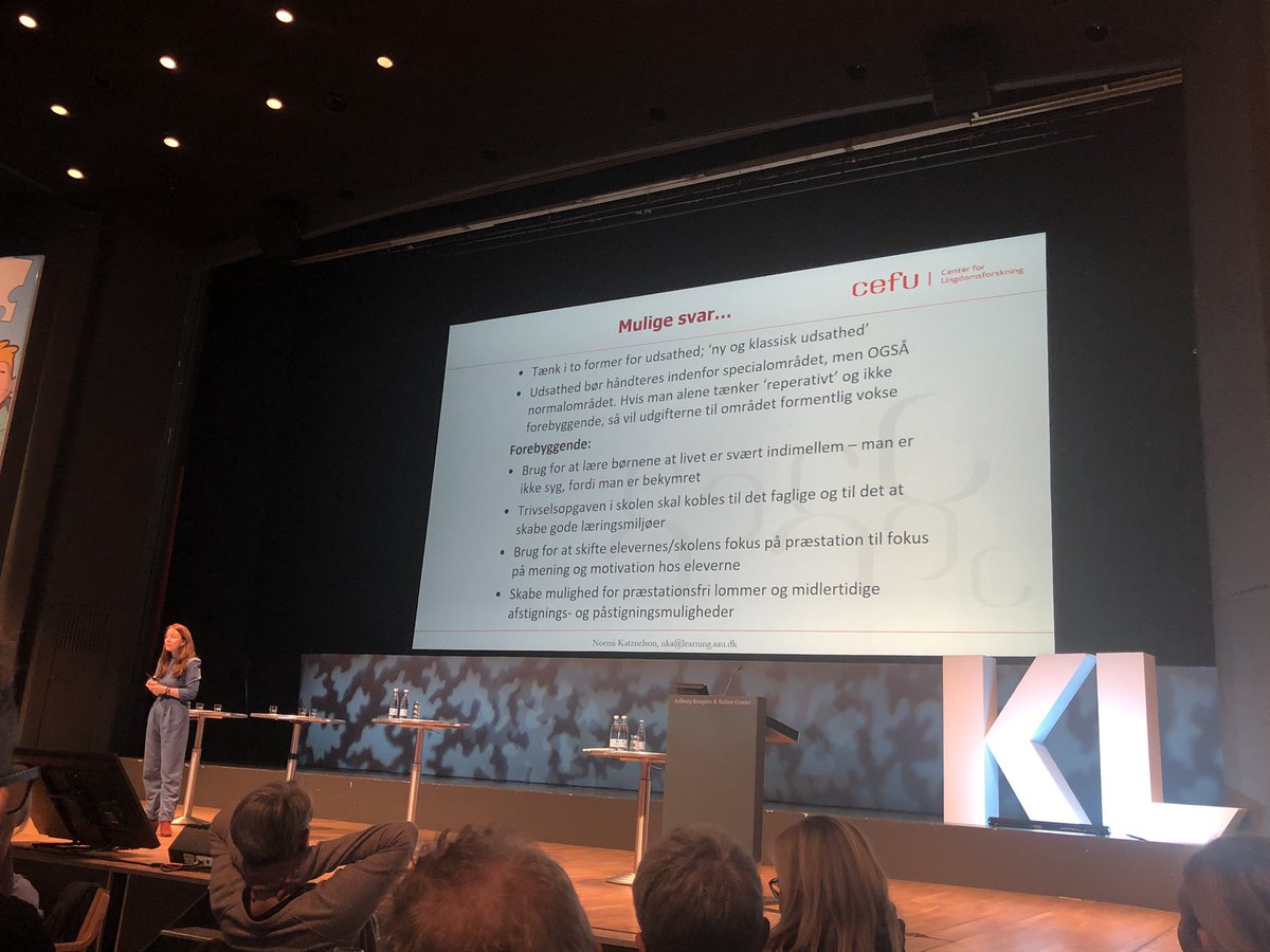 HelleSteiness's tweet photo. @NoemiKatznelson fastholder energien med vigtige nuancer og bud på, hvordan vi kan skabe bedre trivsel for alle børn og unge og en stærk afrunding på #butm2020 https://t.co/7lIjy8Vvxl