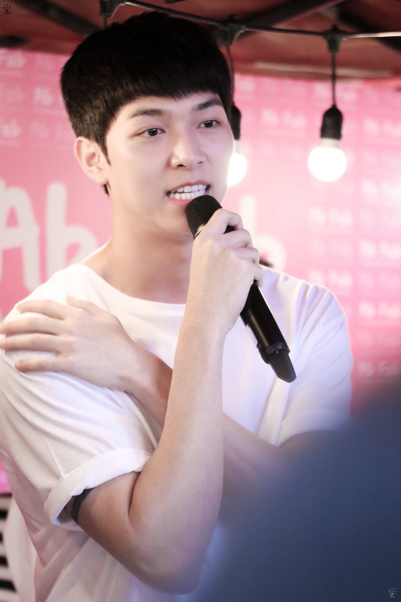 คืนนี้พิเหนือฉลาดแน่แล้วใช่มั๊ยค่ะ 😅
//จ่อไมค์สัมฯ

#ก็อตอิทธิพัทธ์ #ซ่อนเงารักep10