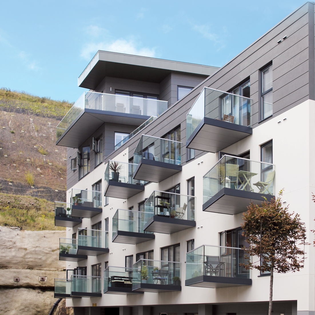 Levolux is a leading provider of balcony solutions, with a host of innovative features to satisfy the most challenging project specific requirements. 

For more information contact: info@levolux.com
#Balconies #Levolux #Innovation