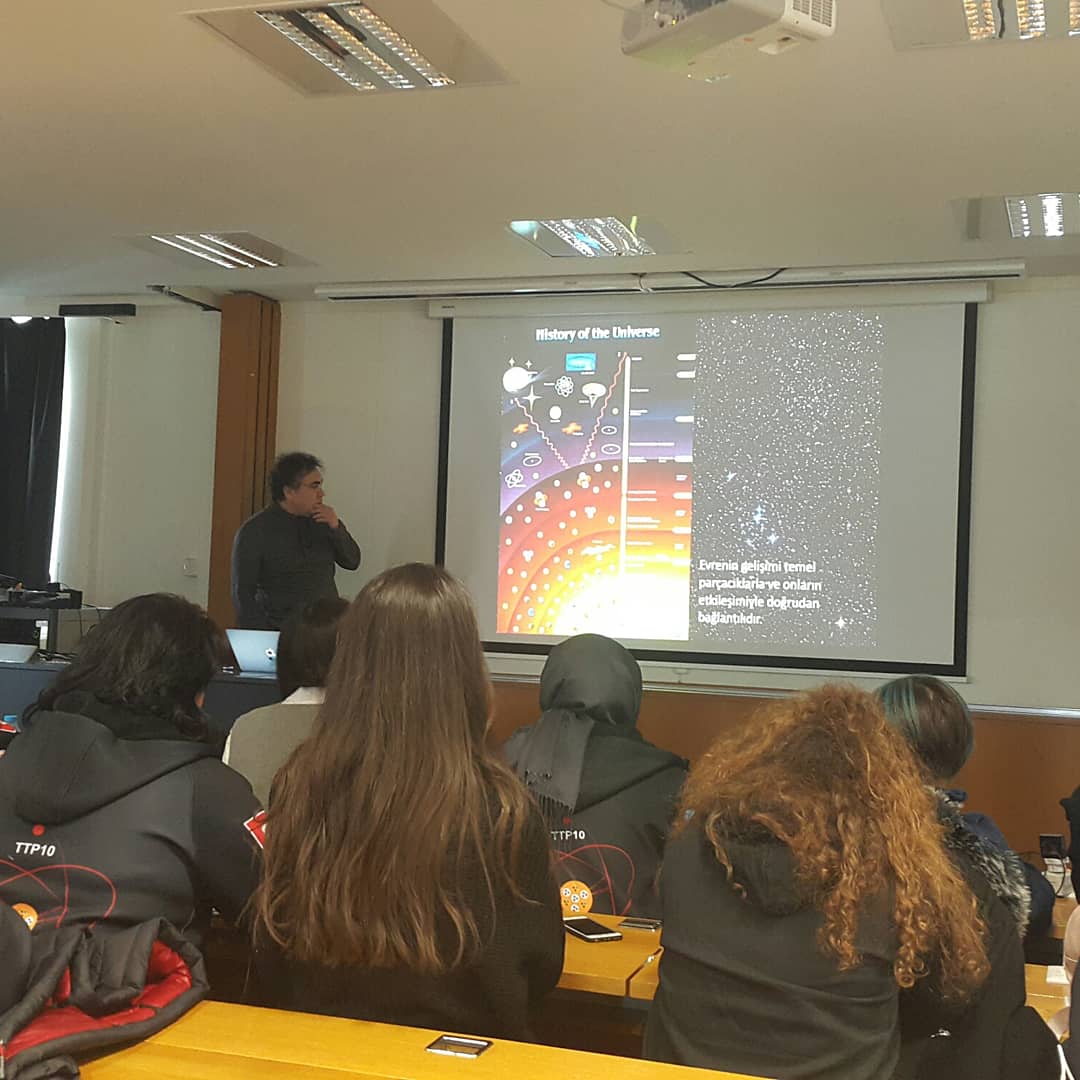 ak100adnan's tweet photo. CERN Türk Öğretmen Çalıştayı (TTP10) 5. günü Prof. Dr. Gökhan N. Ünel'in "Güncel Sorunlar (BSM physics)" konulu sunumu ile devam ediyor.
https://t.co/9FZRtb2LAz
#cern #ttp #ttp10 #physics #nuclearphysics #particlephysics
@jeff_active @cern @gokhan_unel https://t.co/buVIU6wlaf