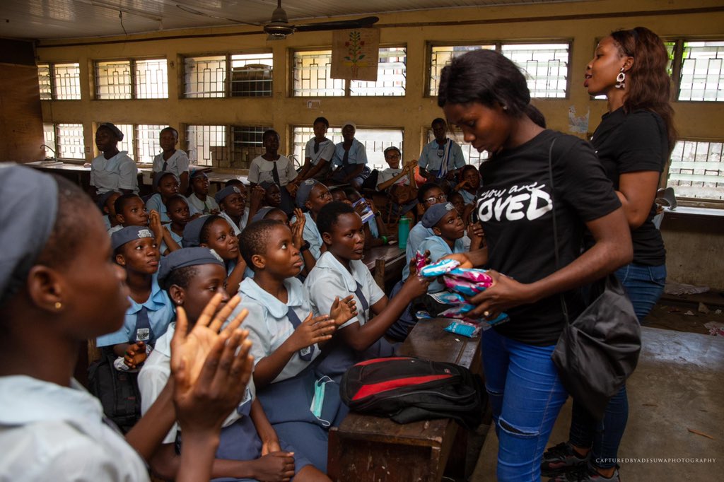 arkdotng's tweet photo. “Carry out a random act of kindness, with no expectation of reward, safe in the knowledge that one day someone might do the same for you” 
- Princess Diana

Kindness is a contagious act, keep spreading the act 💪

#arkdotng #actofrandomkindness https://t.co/oveEqymbSy