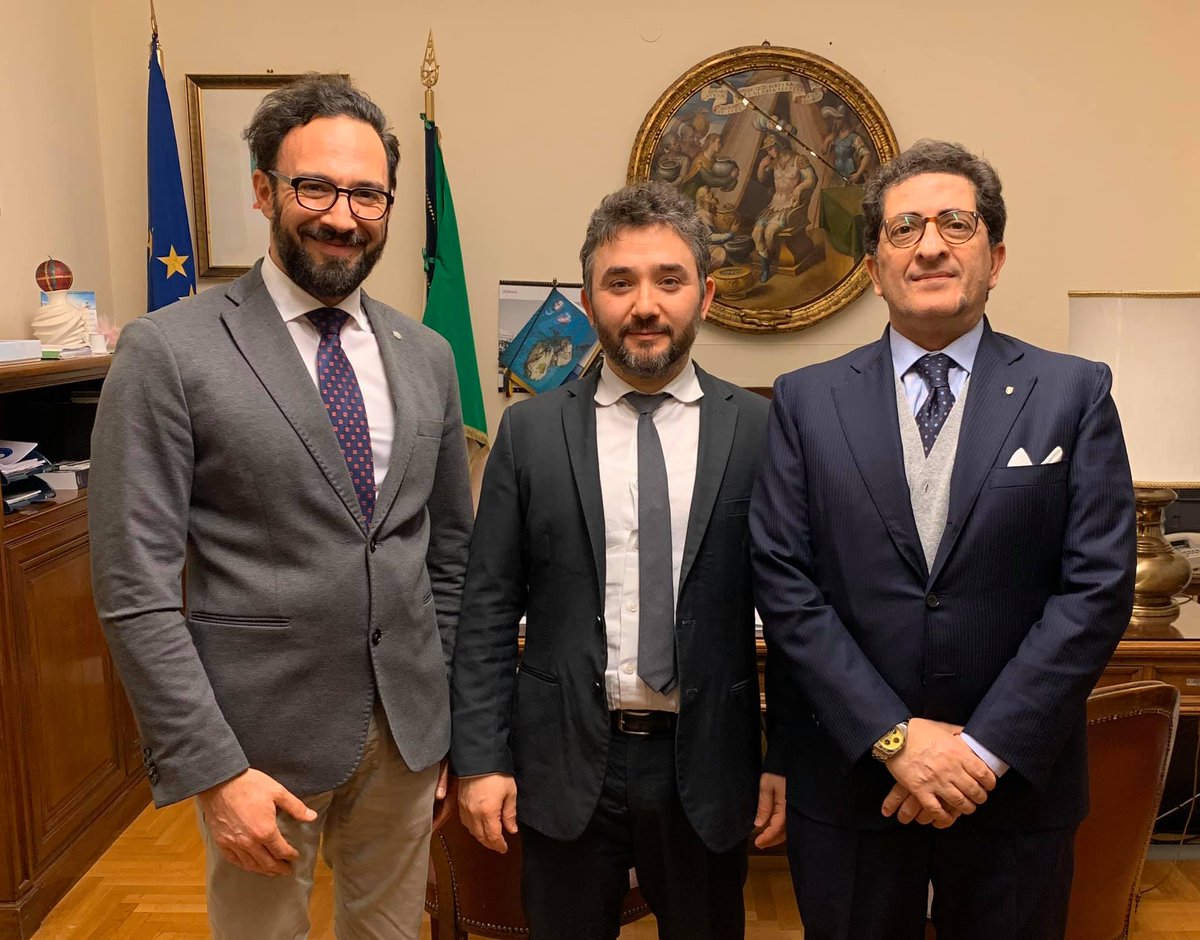 Fipsas1942's tweet photo. Al centro dell'incontro tra #FIPSAS, #FIOPS e il presidente della Commissione Agricoltura #Gallinella le problematiche sulla #pescasportiva e #pescaricreativa, come la necessità di accelerare la discussione del #disegnodilegge 1335/2019.
👉https://t.co/9M0bLb5x4D
#avantiinsieme https://t.co/qNxN5KzIFm