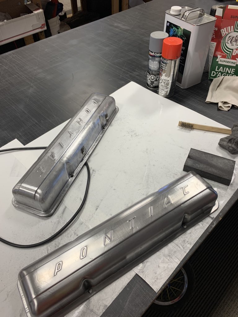 RayeSigns's tweet image. Polishing #56pontiac parts. #highlevelsbestsignshop Fun projects