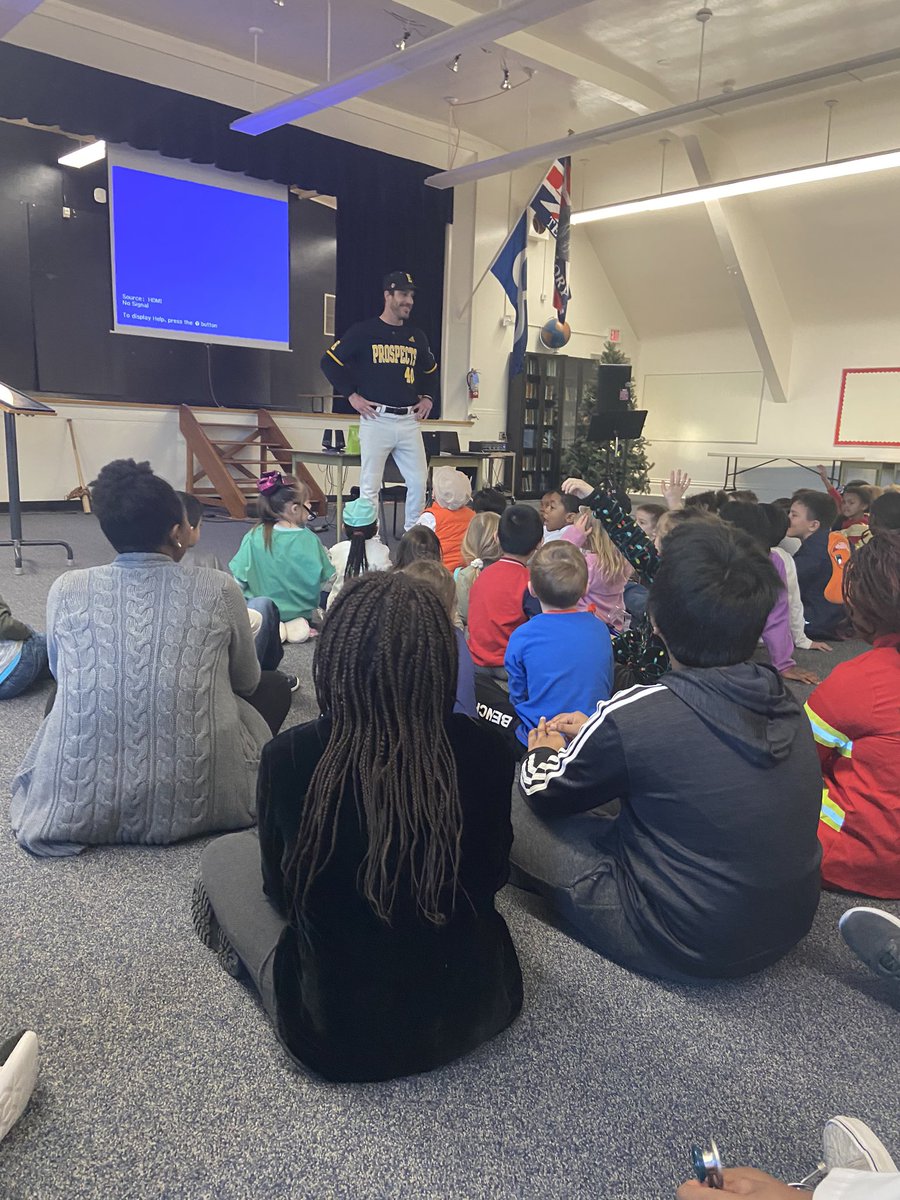 eccactusrats's tweet photo. Prospects Head Coach @jordanblundell4 visiting with students from Queen Alexandra School today for Career Day
@EPSBNews @ABDugoutStories @prospectspod @Yegisawesome @everythingyeg @yeggers_
#yeg #yegfuture #epsb https://t.co/cDESuujmwR