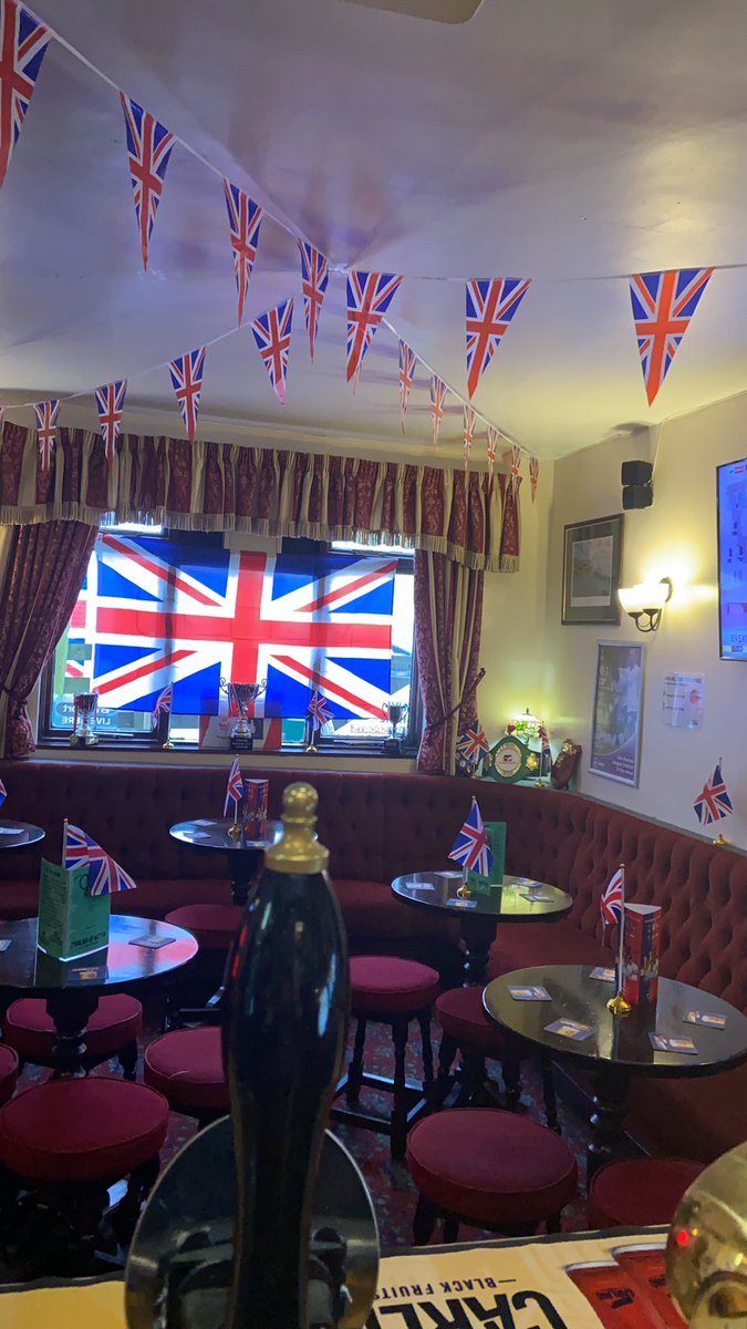 Happy #BrexitDay! Thank you <a href="/BorisJohnson/">Boris Johnson</a> <a href="/Nigel_Farage/">Nigel Farage MP</a>