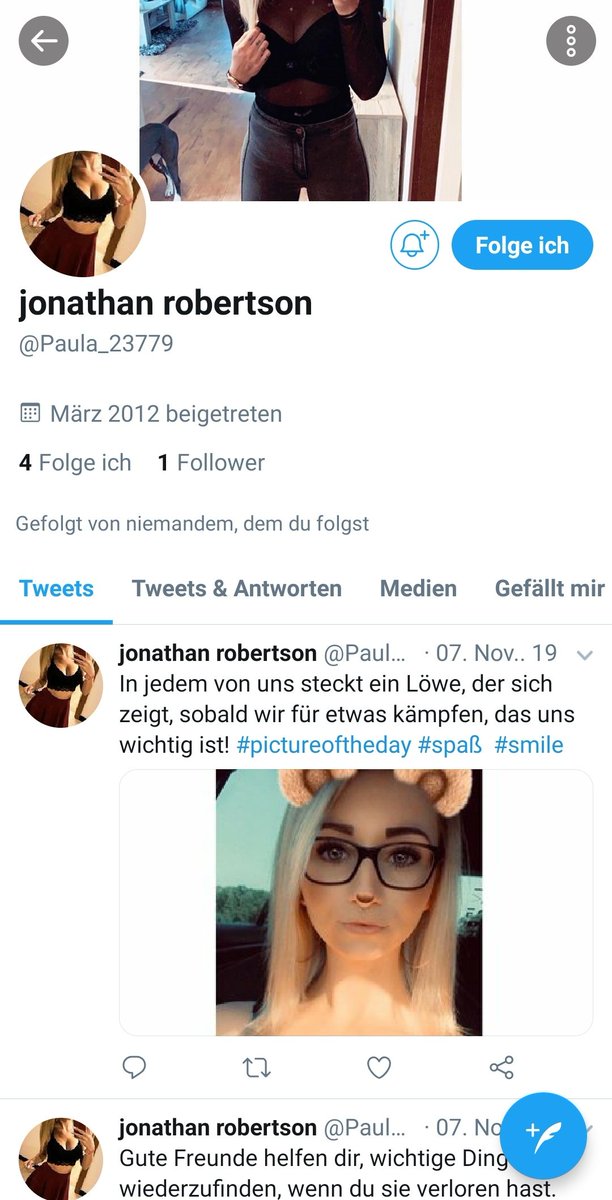 HWatchbot's tweet image. Einige der Mädels sind es leid, freiberuflich Frauen zu sein.

Wie lange ich die wohl noch hier in unserer #LoveBotWG beglücken darf? Von Körperbau passen David, David, Stephen und Jonathan nach wie vor noch sehr gut in mein Beuteschema *sabber*. 😎👐