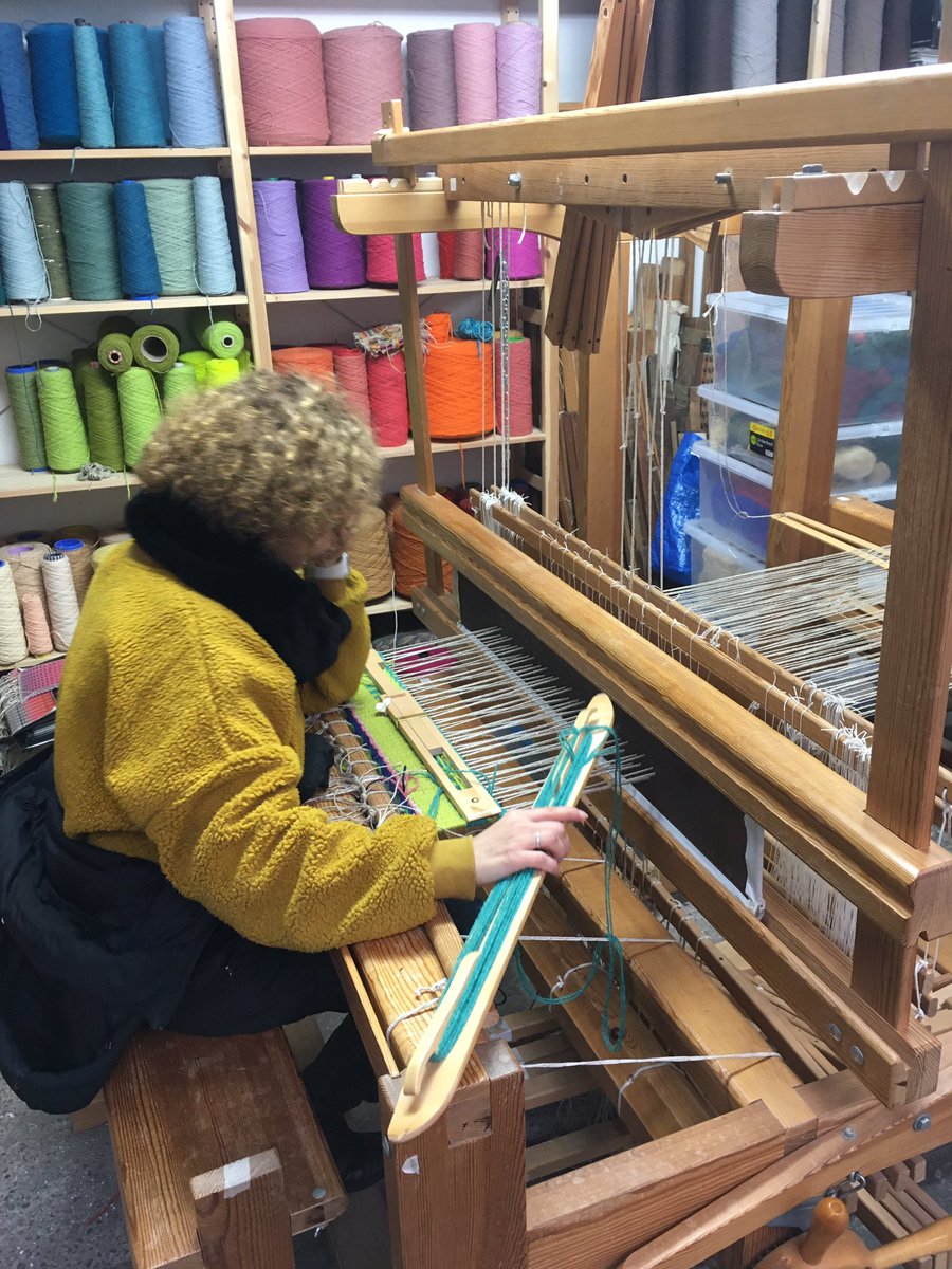 angieptextiles's tweet photo. Really good day teaching 1-2-1 in the workshop with an utterly delightful student who was visiting the UK from Romania. #rugweaving #weavingworkshops https://t.co/KbTw1ACtrl