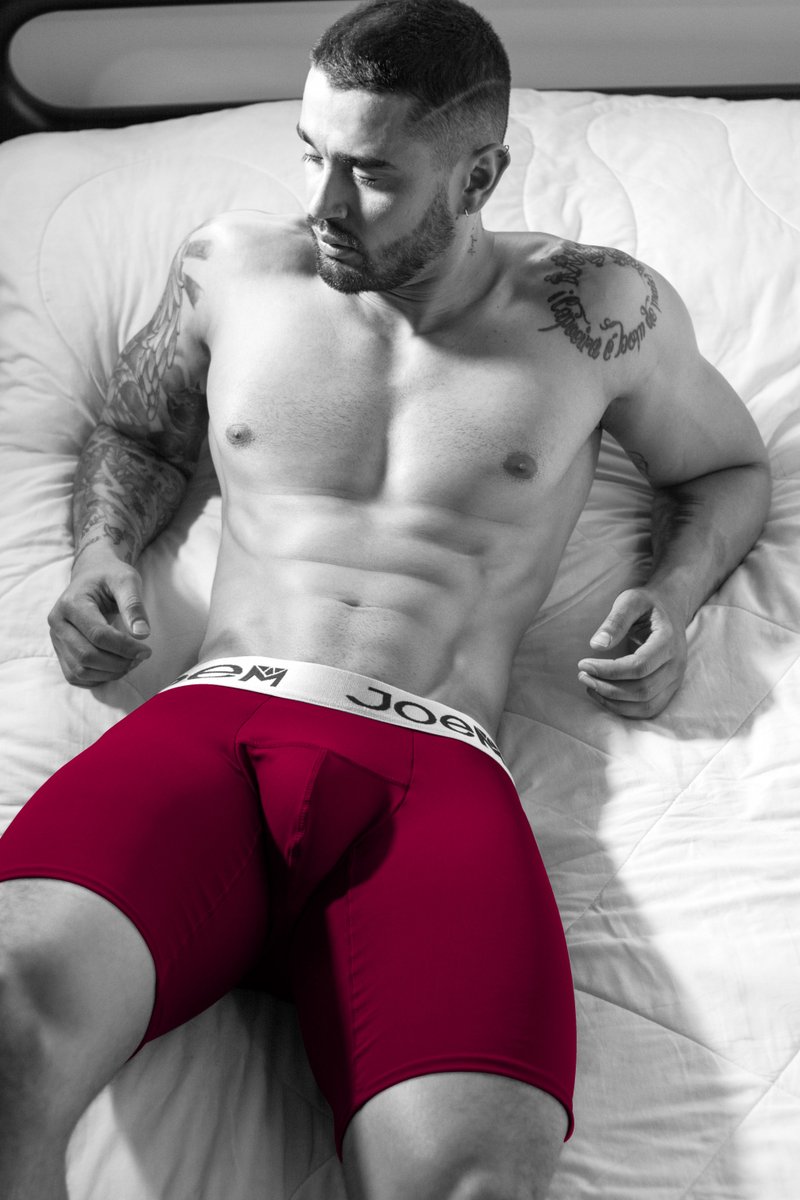 SeratusOficial's tweet photo. Finalizamos el primer mes del año con la mejor actitud ¿Que tal tu inicio de año?
.
#actitud #Soyjoem #Joem #Somosmasactitud #Colombia #Mexico #Peru #Panama #Men #Modamen #Fashion #Underwear https://t.co/LjD8ogo3zV