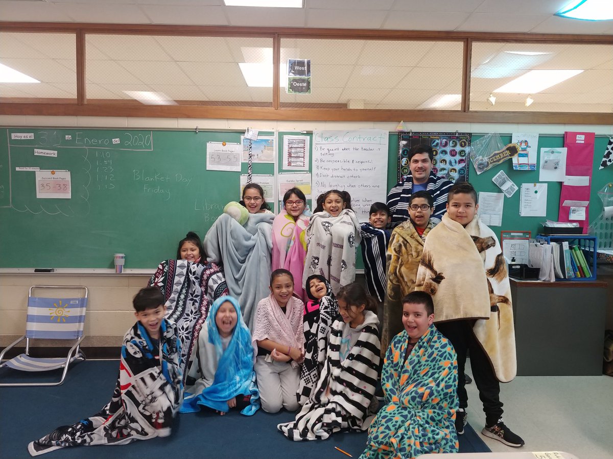 JavierG17178215's tweet photo. #BlanketDay at #schafer45 https://t.co/xSactaKT4U